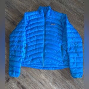 Patagonia woman’s puffer jacket excellent like new condition size L.